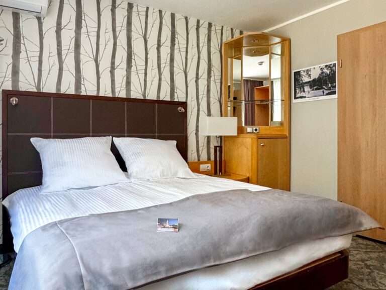 Elegancki hotel Gliwice - Pokoje Lux w wanną